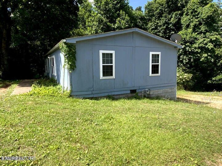 Property Photo:  1260 Black Jack Rd  TN 37854 
