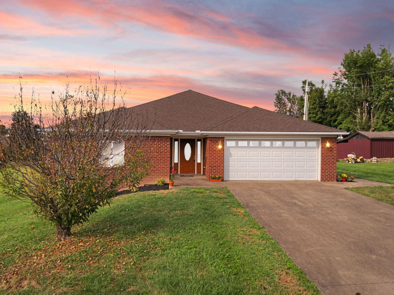 Property Photo:  229 Delancey Street  KY 40403