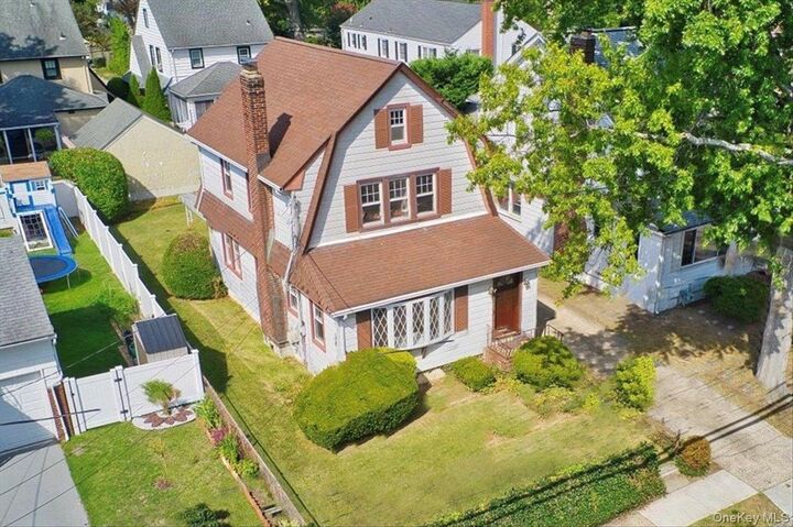 Property Photo: 39 Linmouth Road NY 11565
