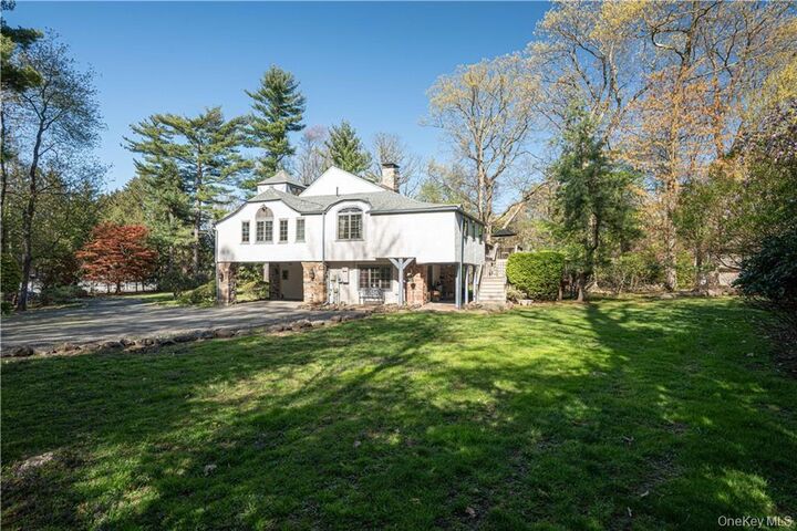 Property Photo:  51 Laurel Road  NY 10956 