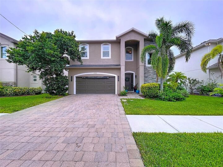 Property Photo: 3706 W Vasconia Street FL 33629