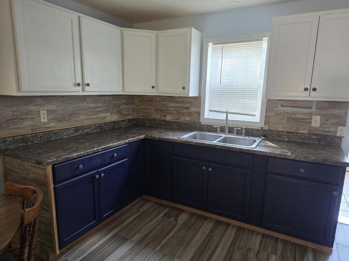 Property Photo: 999 N Dickinson Avenue MI 49421