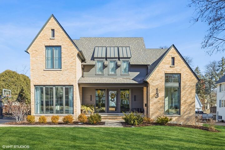 13 S Elm Street  Hinsdale IL 60521 photo