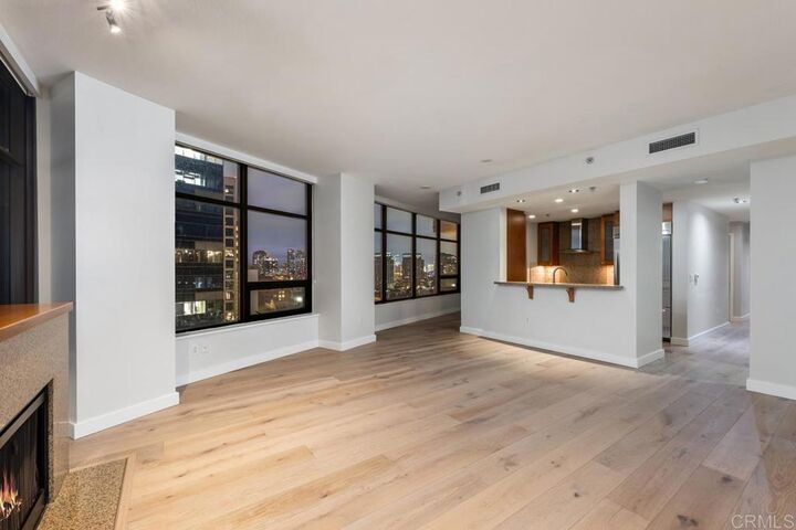 Property Photo:  700 W E Street 1604  CA 92101 