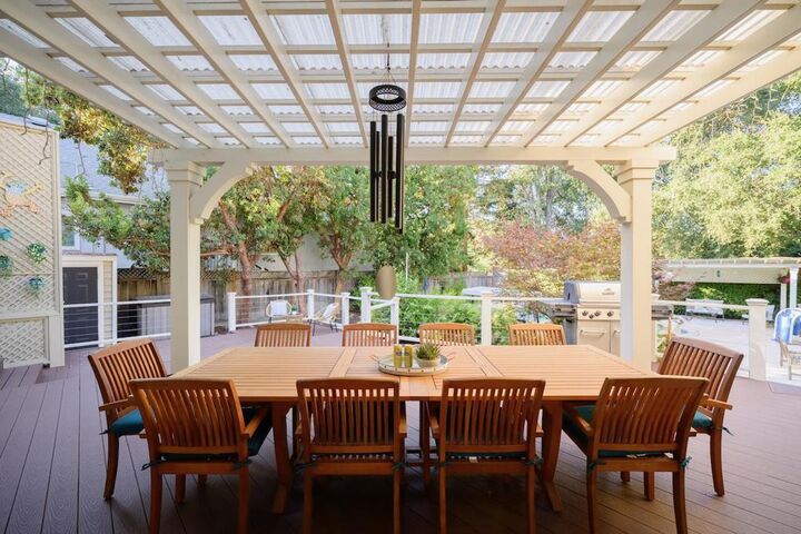 Property Photo: 4 Sterling Lane CA 95066