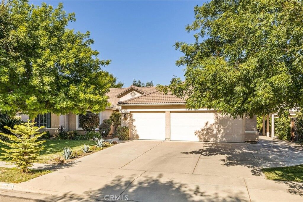 Property Photo: 3624 N Jackie Street CA 93291