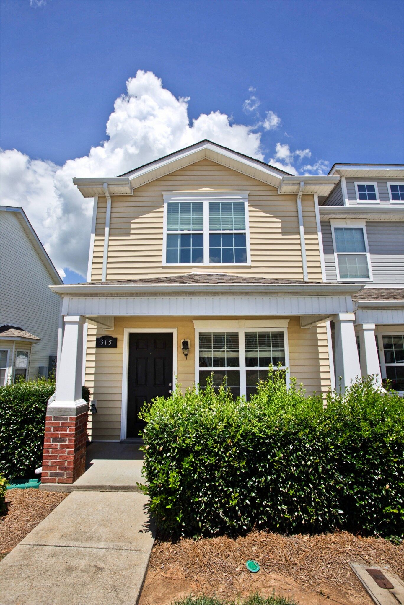 Property Photo:  315 Sam Houston Cir  TN 37040 