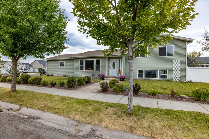 Property Photo: 11 Carnegie Drive MT 59901