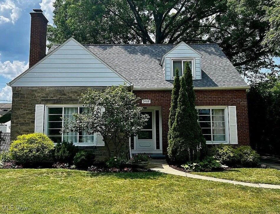 Property Photo: 1466 Parkwood Road OH 44107