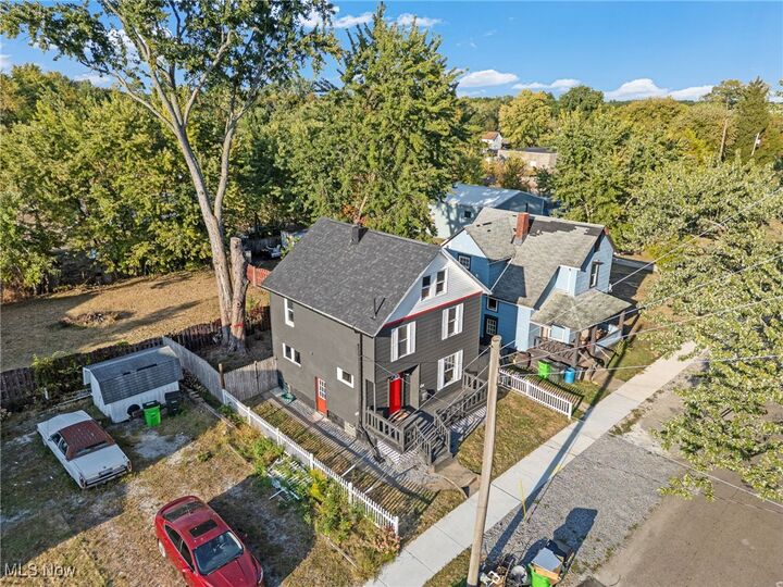 Property Photo:  124 E Wayne Street  OH 44601 