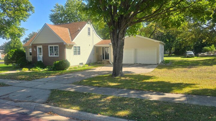 Property Photo: 180 3rd Avenue NE MN 56176