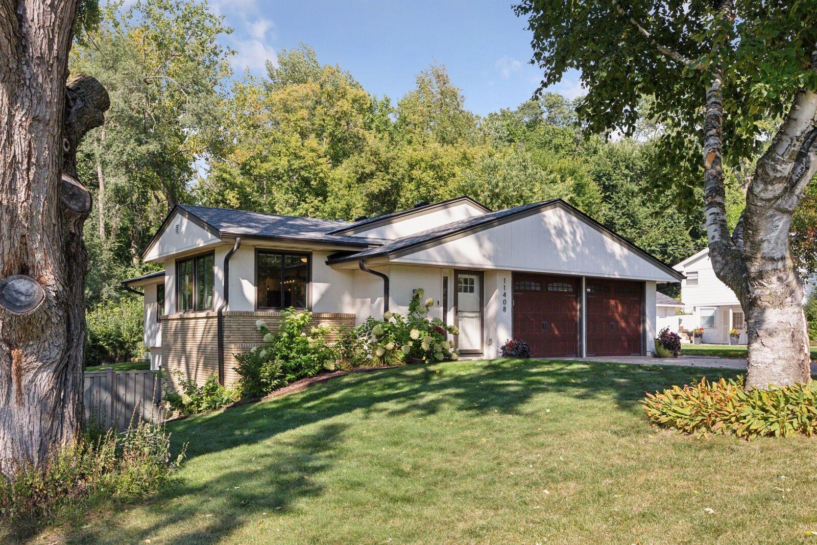 Property Photo:  11408 Oberlin Road  MN 55305 