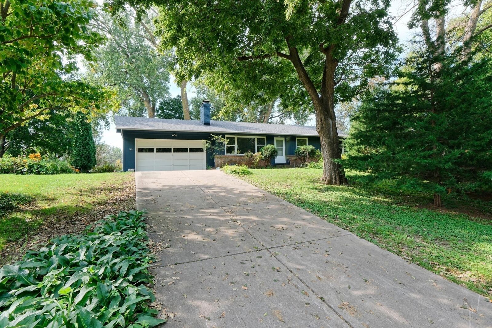 Property Photo:  148X Ridgeview Lane  MN 55391 