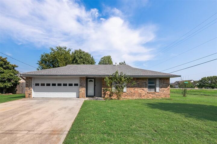 2 Finley Circle  Krum TX 76249 photo