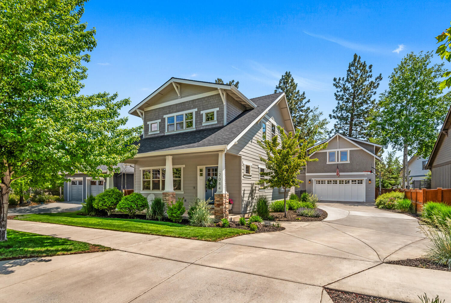 Property Photo:  2084 NW Shiraz Court  OR 97703 