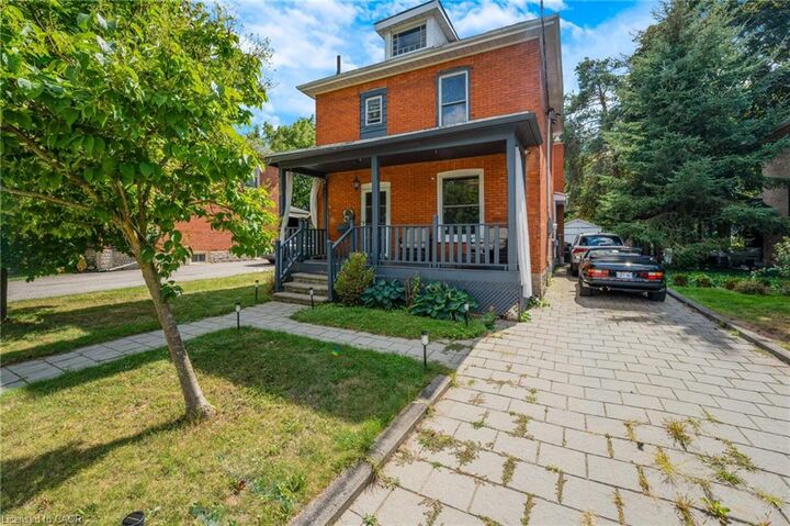 Property Photo:  540 Vine Street  ON N3H 2Y8 