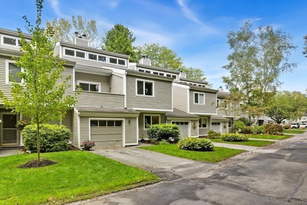 Property Photo: 402 Pine Brook Drive 402 MA 01960