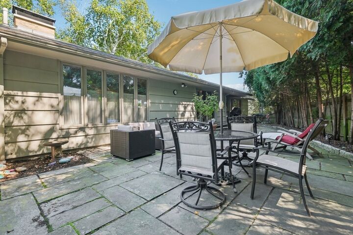 Property Photo:  93 Newton Ave North  MA 01609 