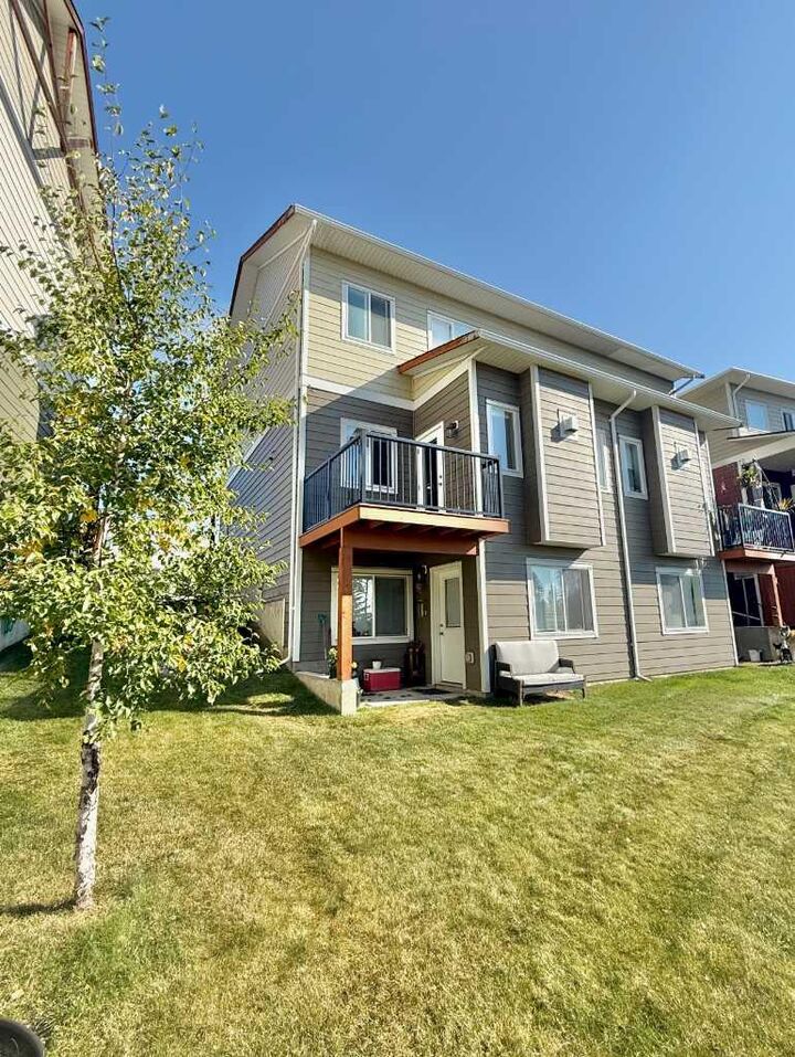 Property Photo:  214 McArdell Drive 17  AB T7V 0A9 
