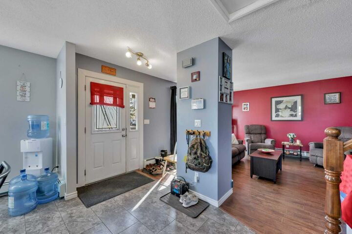 Property Photo:  2 Greenham Drive  AB T4P 2X4 