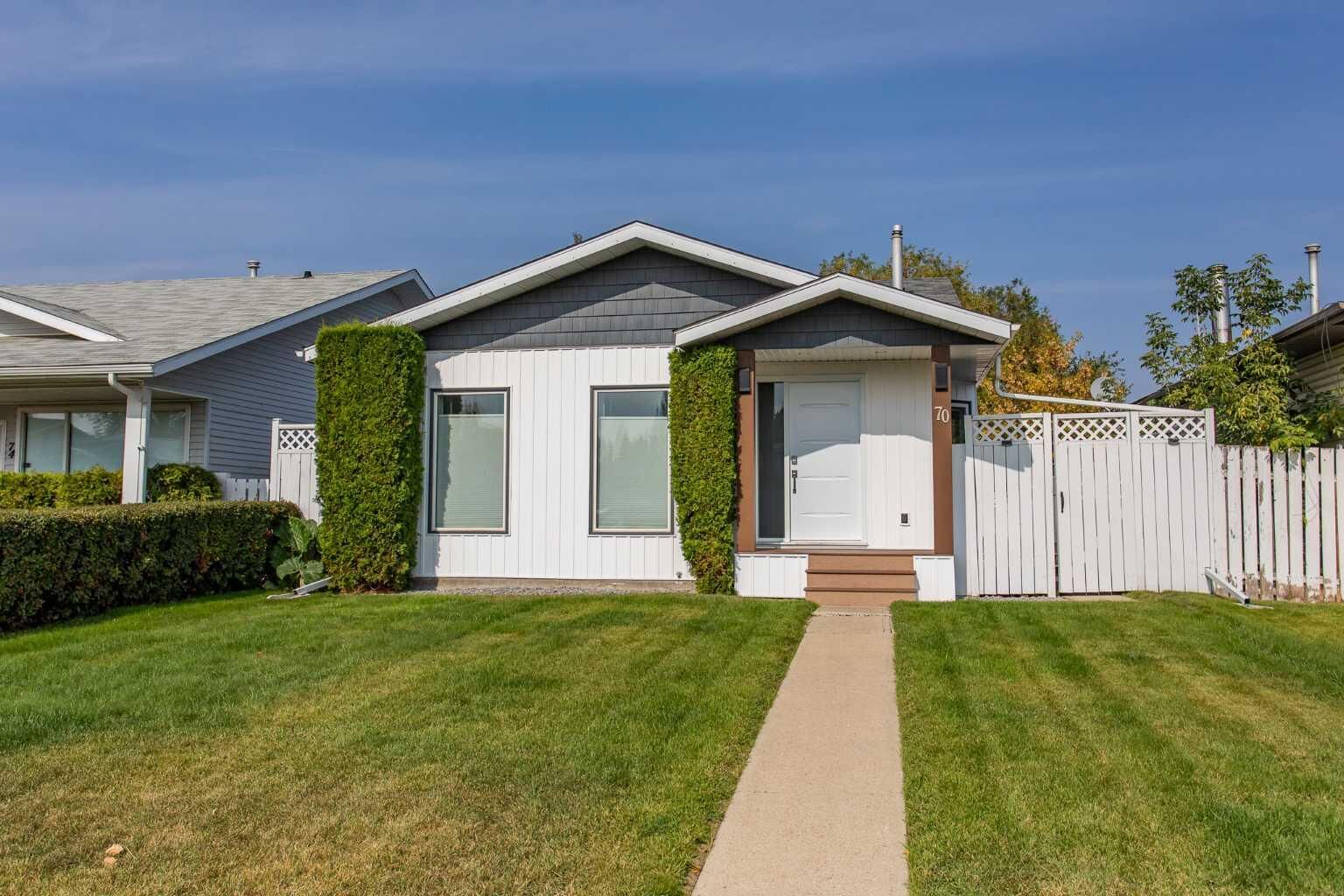 Property Photo:  70 Ellenwood Drive  AB T4R 2E3 