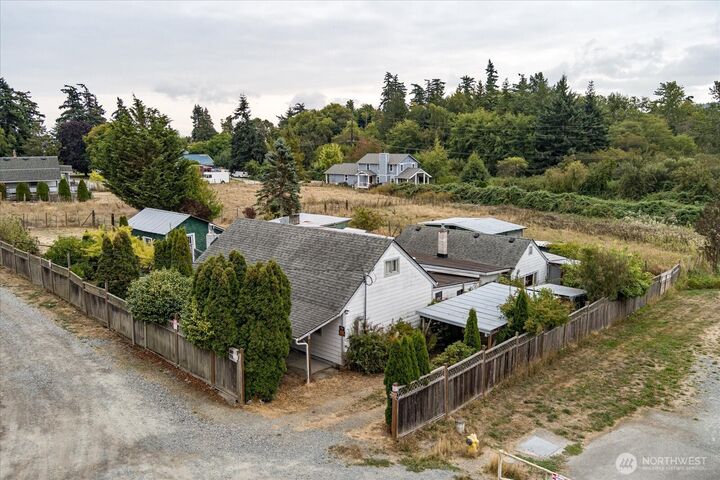 Property Photo: 1311 H Avenue WA 98221