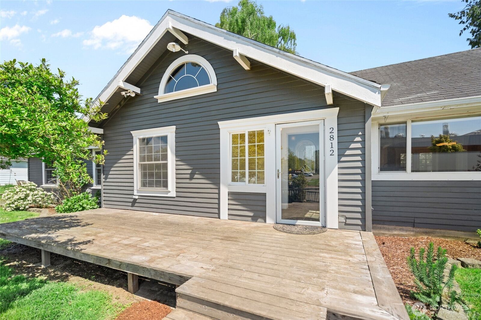 Property Photo:  2812  Nome Street  WA 98225 