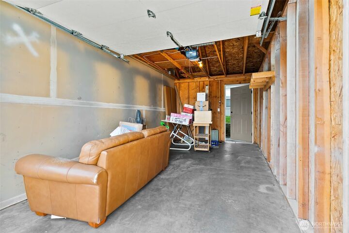 Property Photo:  1014 S 18th Avenue  WA 98902 
