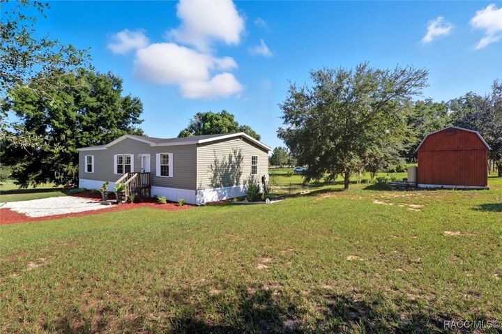 Property Photo: 8054 E Shetland Lane FL 34436
