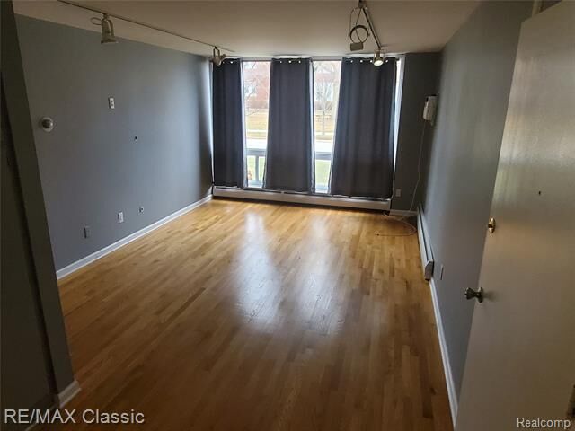 Property Photo:  150 Bird Avenue  MI 48009 