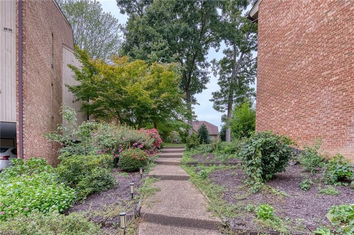 Property Photo:  376 Merrimac Trl 223  VA 23185 
