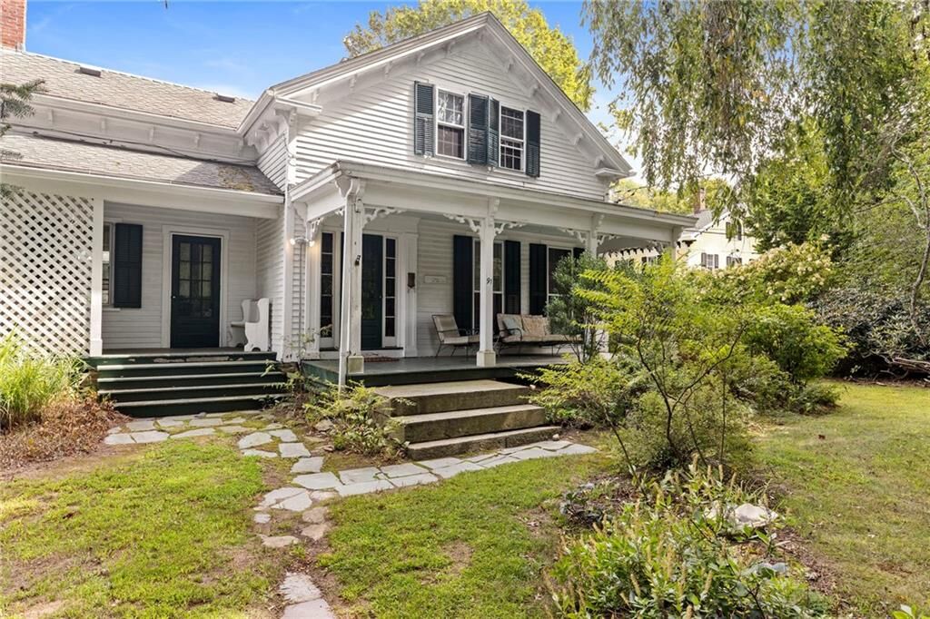 Property Photo:  91 Old North Road  RI 02881 