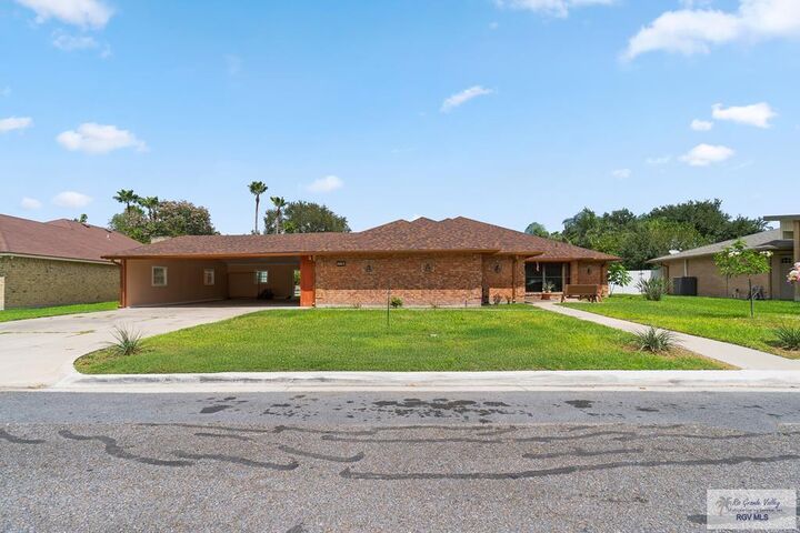2821 Poinciana St.  Harlingen TX 78550 photo