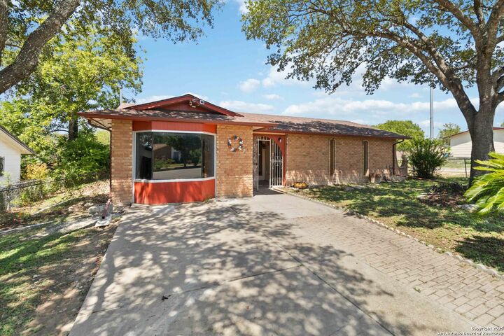 Property Photo: 5503 Hemphill TX 78228