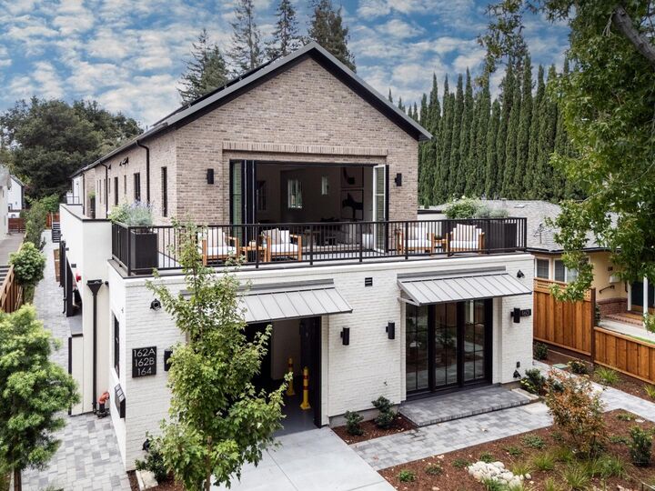 Property Photo: 160 Waverley Street CA 94301