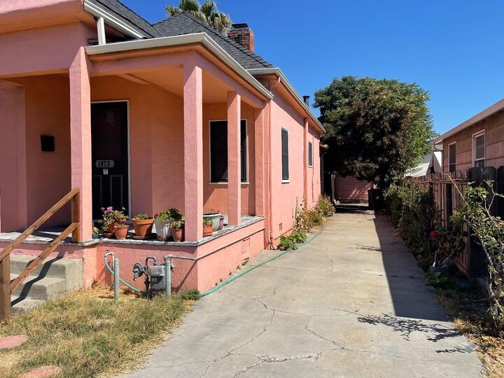 Property Photo:  1072 Vine Street  CA 95110 