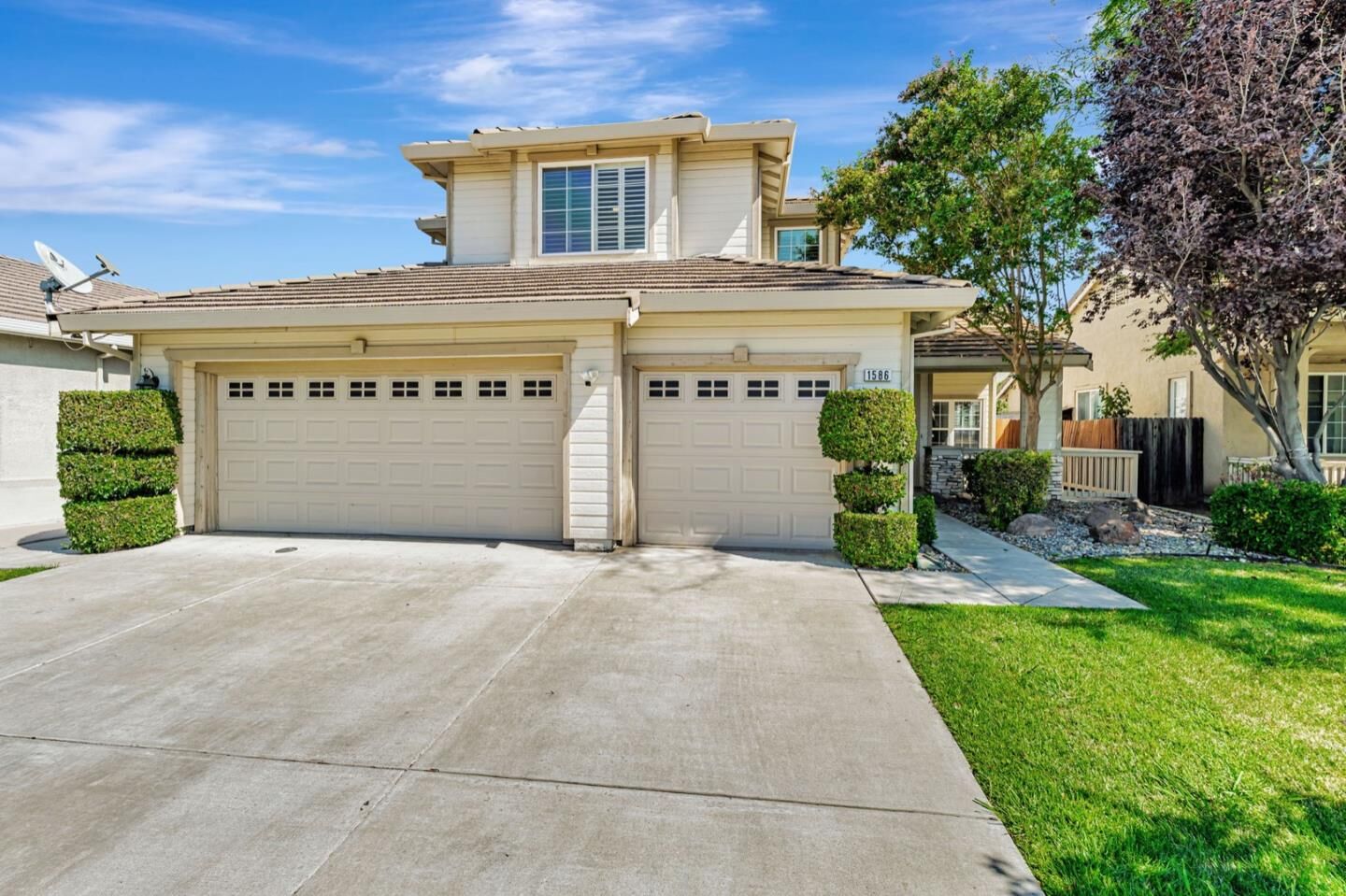 Property Photo:  1586 Arrigotti Lane  CA 95377 