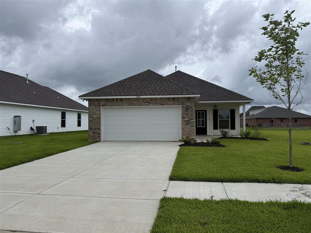Property Photo: 2369 Strickland Court LA 70607