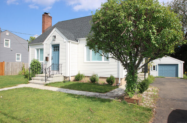 Property Photo:  47 Margerie Street  CT 06450 