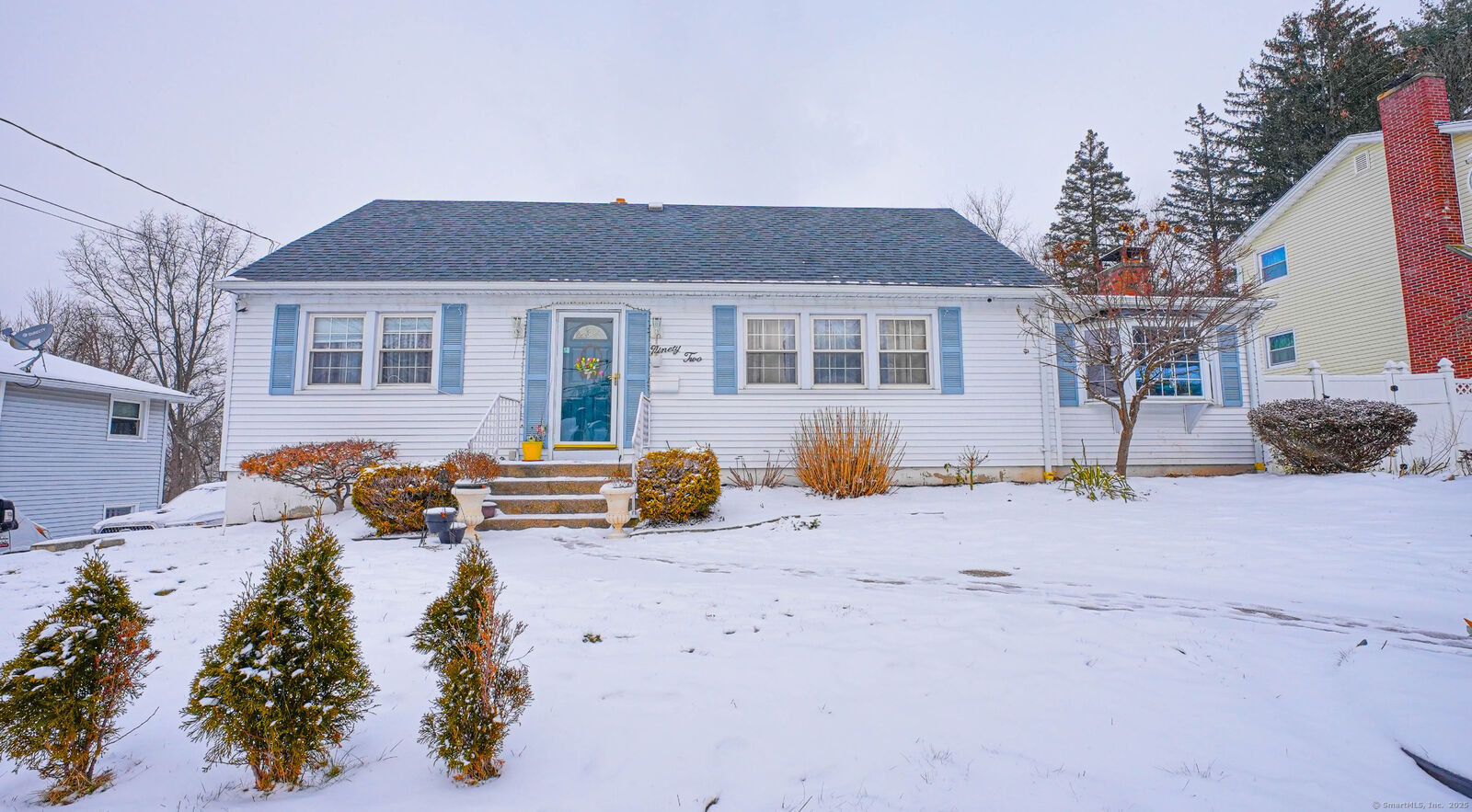 Property Photo:  92 Plainfield Drive  CT 06708 
