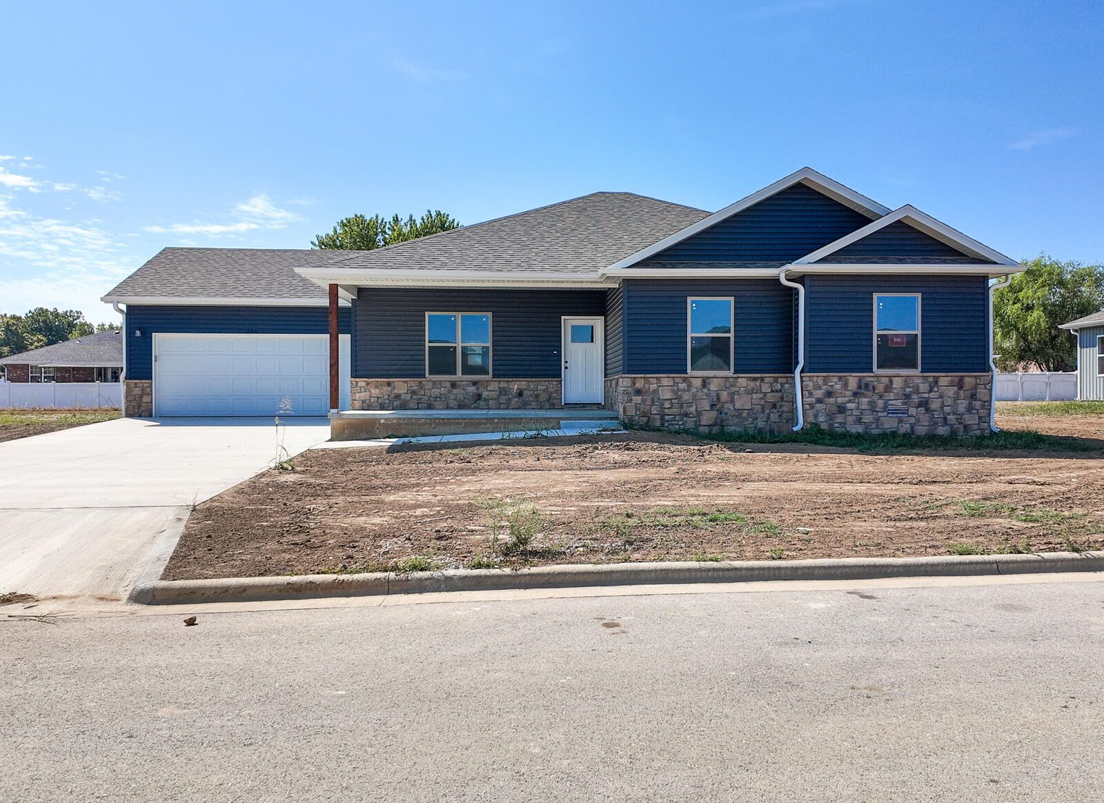 Property Photo:  720 E Vivian Street  MO 65613 