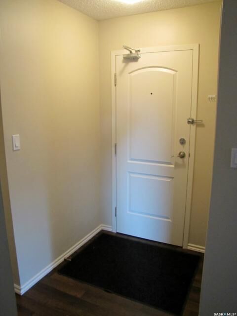 Property Photo:  250 Pinehouse Place 202  SK S7K 4X1 