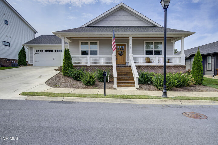 301 Princeton Gardens Drive  Johnson City TN 37601 photo