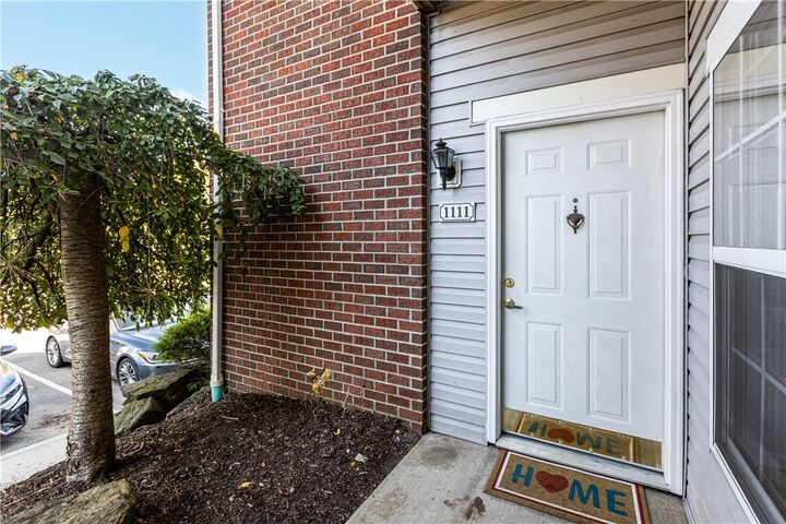Property Photo:  1111 Prescott Place  PA 15143 