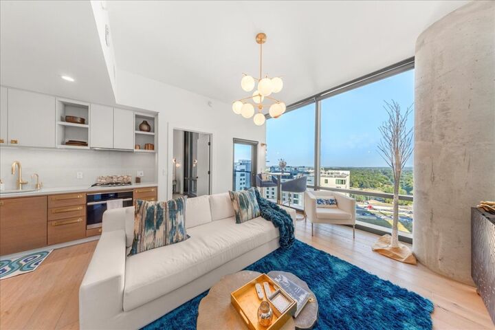 Property Photo:  70 Rainey Street 1503  TX 78701 