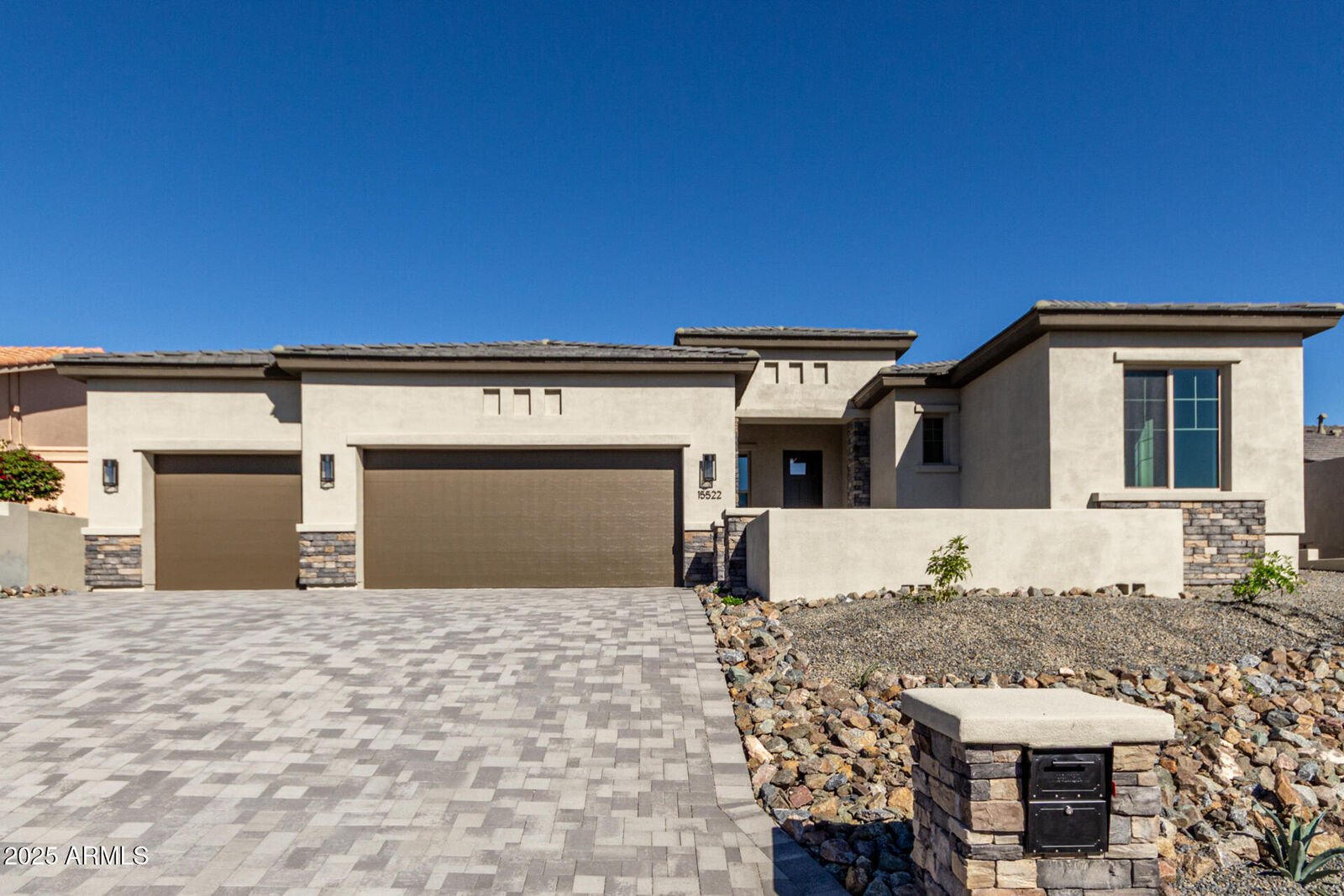 Property Photo: 15522 E Chicory Drive AZ 85268