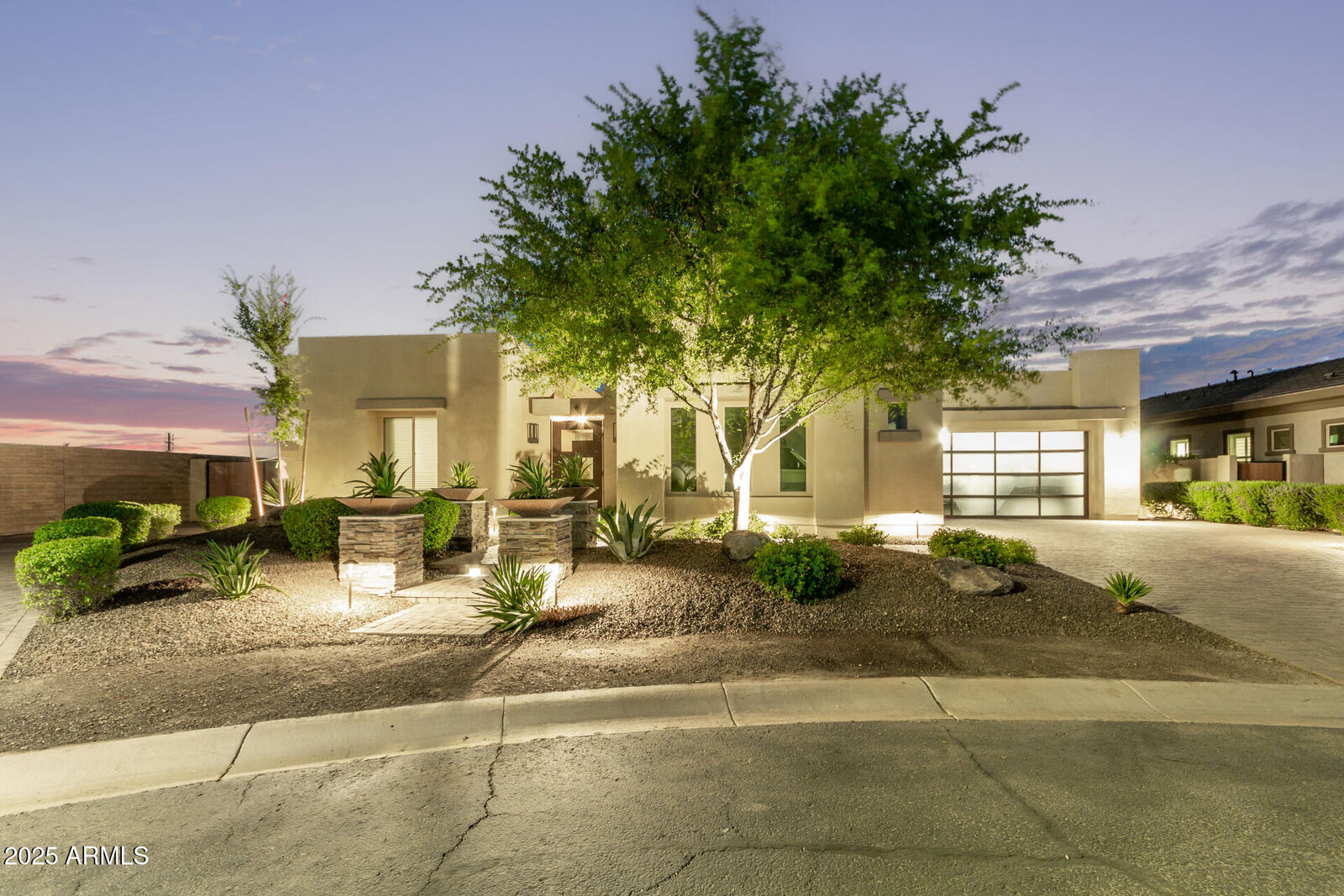 Property Photo: 11707 W Dove Wing Way AZ 85383