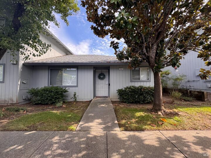 209 Elbridge Avenue G  Cloverdale CA 95425 photo