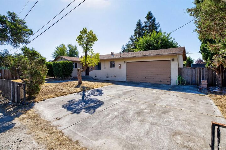 Property Photo:  192 Winston Drive  CA 95407 