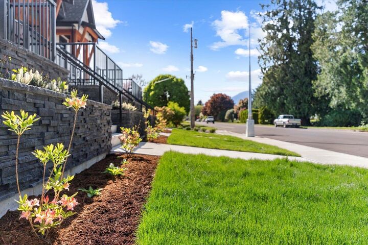 Property Photo:  46106 Riverside Drive 2  BC V2P 3K9 